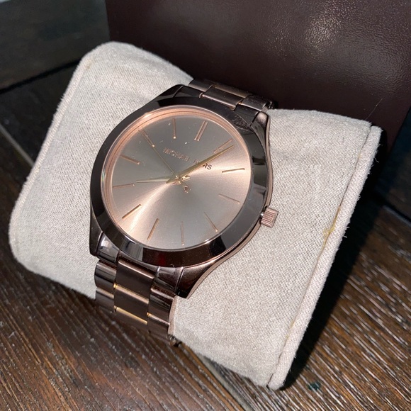 Michael Kors Watch - Picture 4 of 5